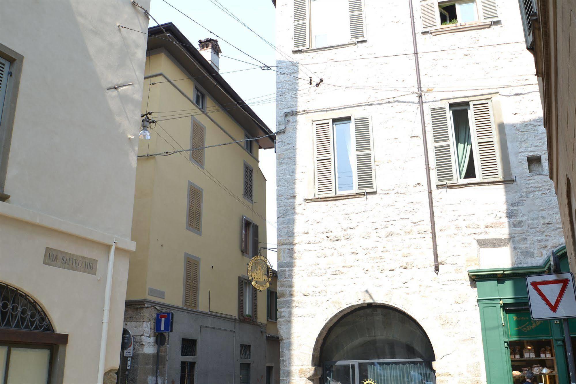 Guesthouse Alba Citta Alta Bérgamo Exterior foto